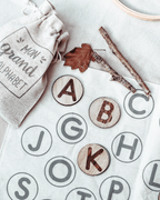 Les lettres bâtons