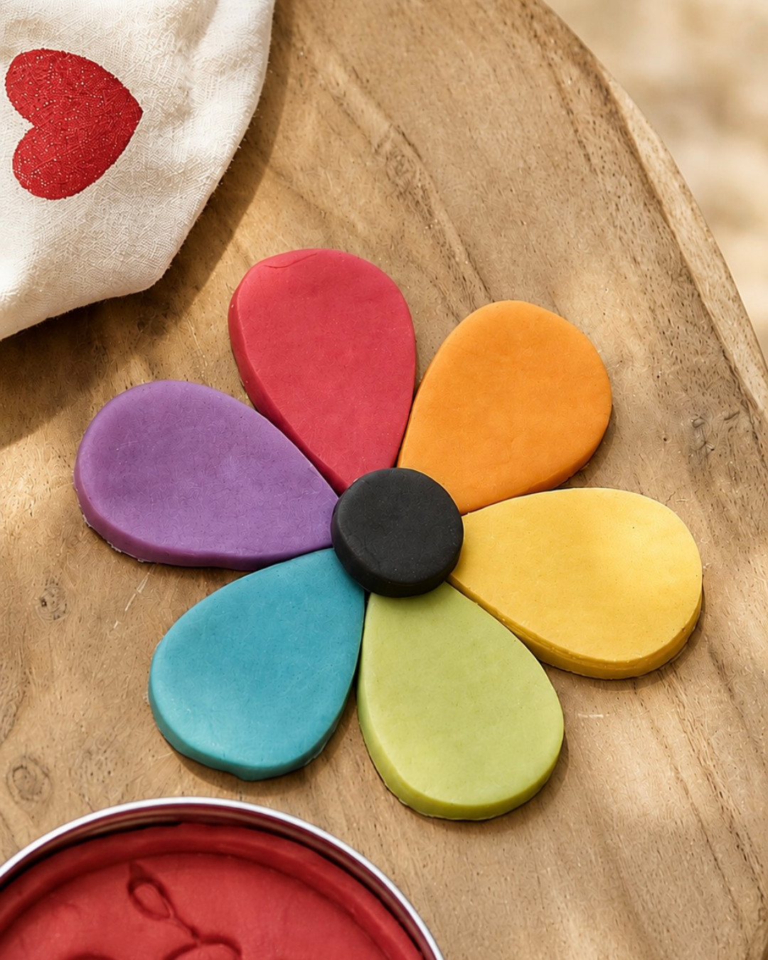 La pâte à modeler (coloris au choix)